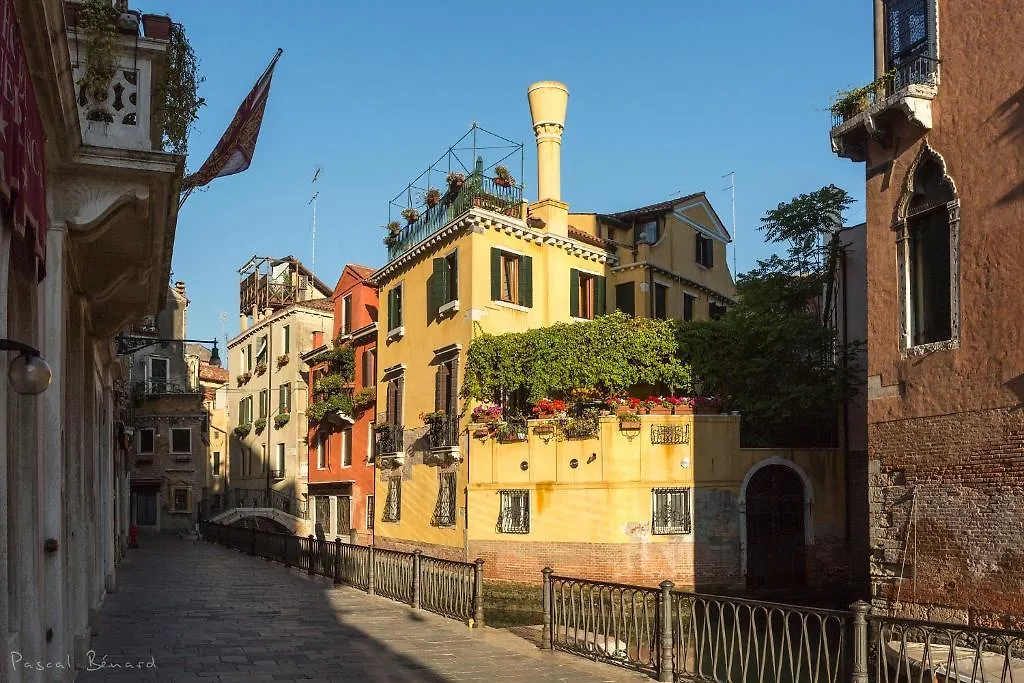 Gasthof Residenza De L'Osmarin Suites Venedig