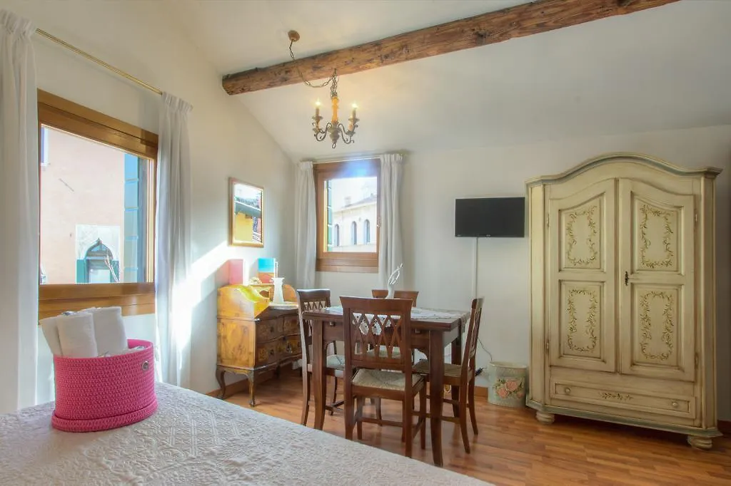 Residenza De L'Osmarin Suites Venedig